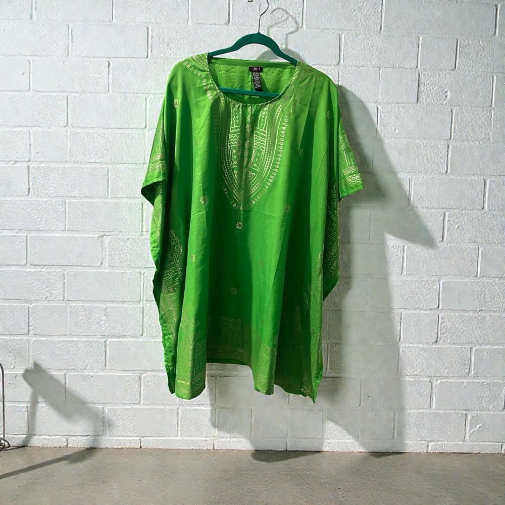Uniti Casual Vibrant Green Tunic Top